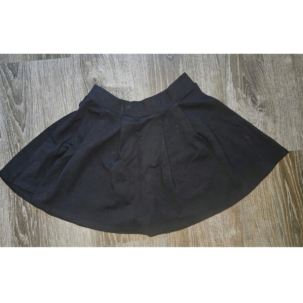 Forever 21 Classic Black Skater Mini Skirt Casual High Waist Sz L Juniors